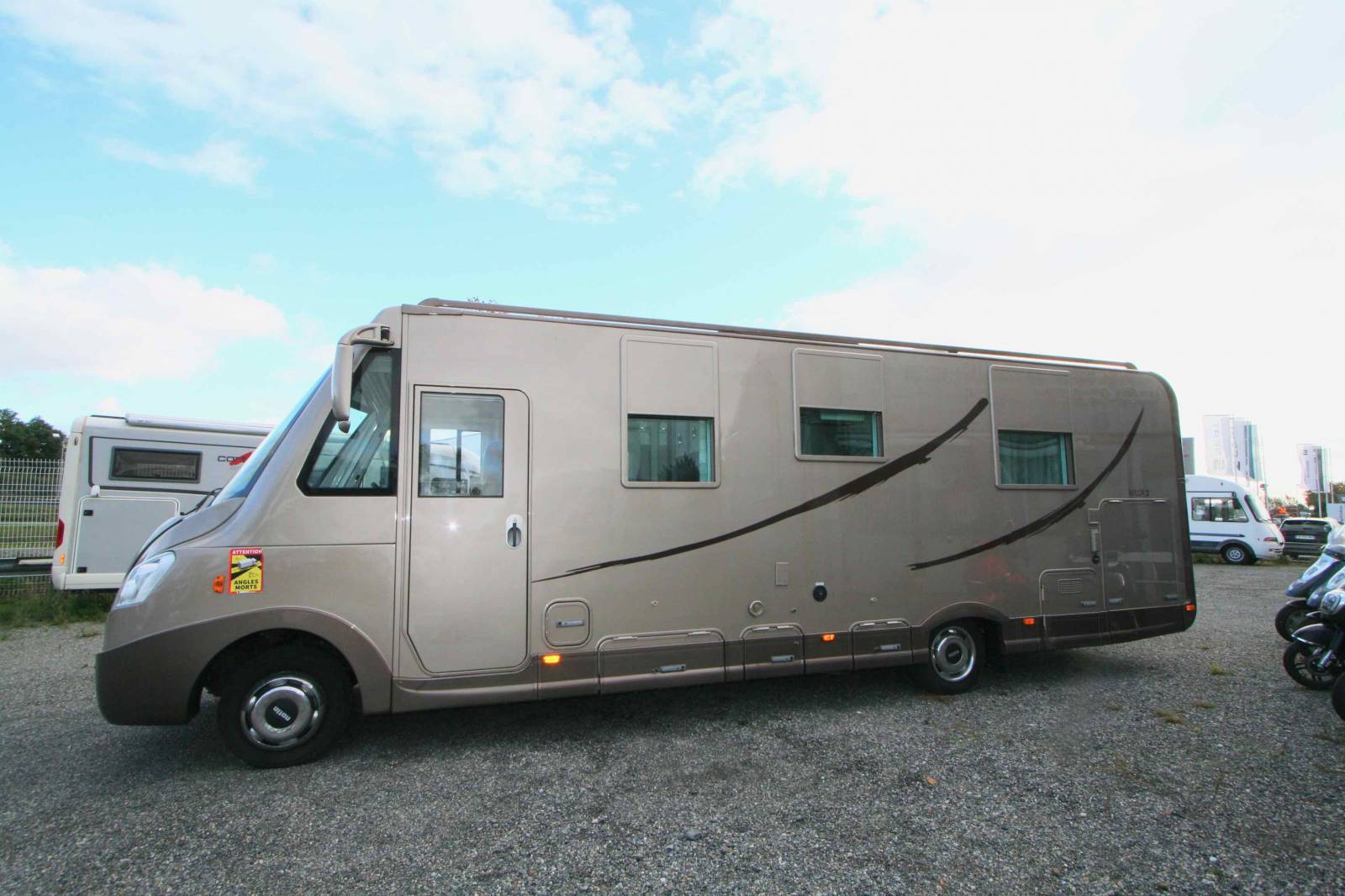 Achat Camping-car Intégral occasion, lit central, lit de pavillon, poids lourd, 3,0L, 170 cv, Notin Volga 2, à Roques proche de Toulouse (31)