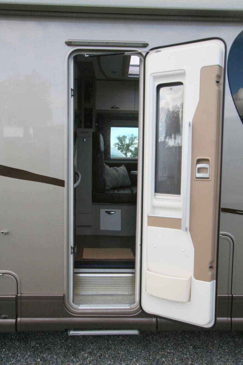 Camping-car Intégral occasion, lit central, lit de pavillon, poids lourd, 3,0L, 170 cv, Notin Volga 2, à Roques proche de Toulouse (31)