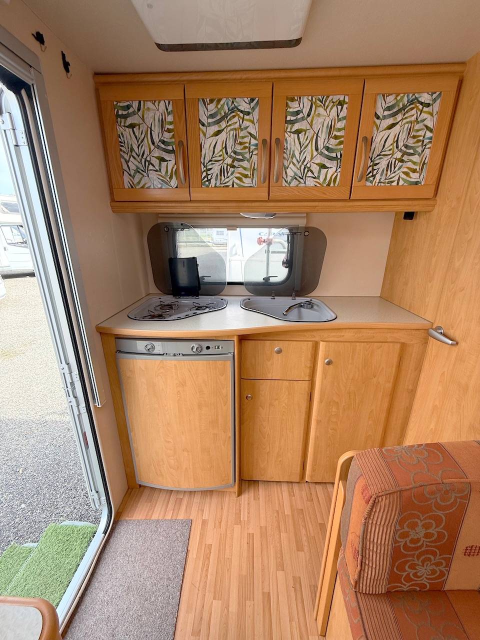 Caravane Occasion, lit central, 4 places, Sterkeman Novastar 500 CP, à Roques proche de Toulouse (31)