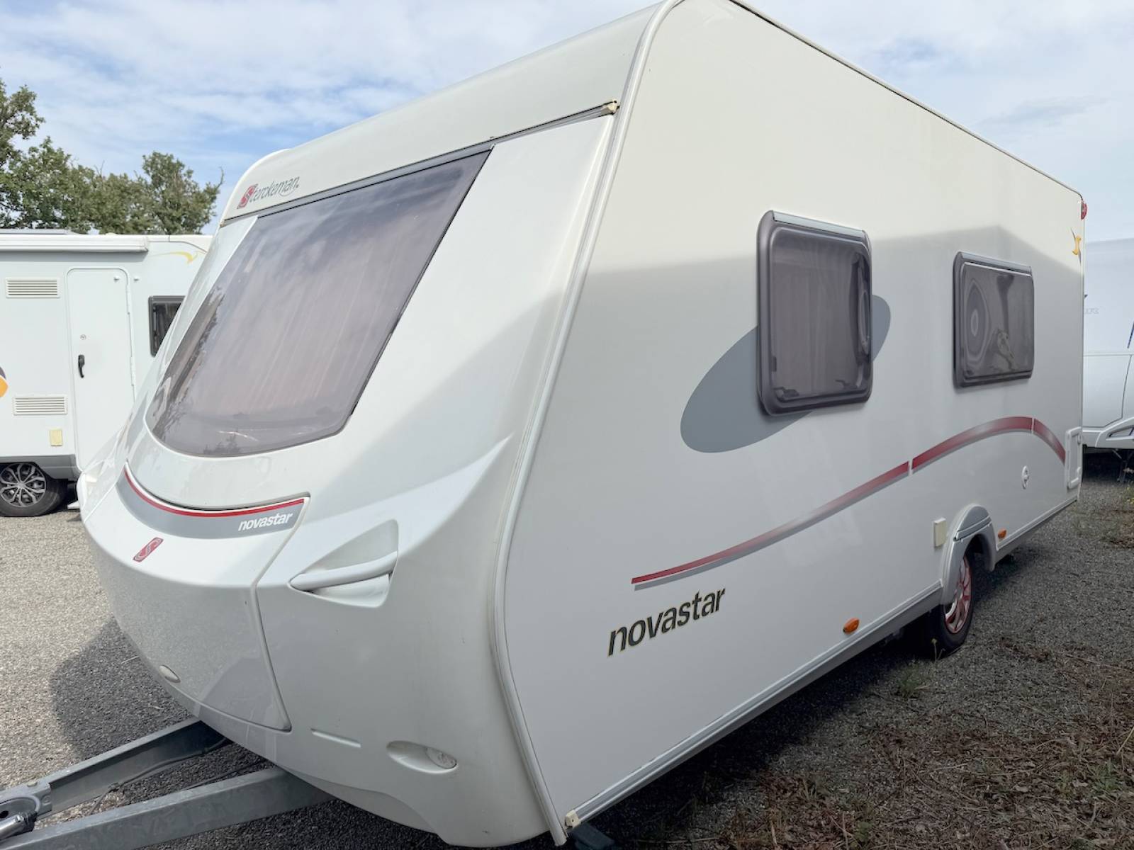 Caravane Occasion, lit central, 4 places, Sterkeman Novastar 500 CP, à Roques proche de Toulouse (31)