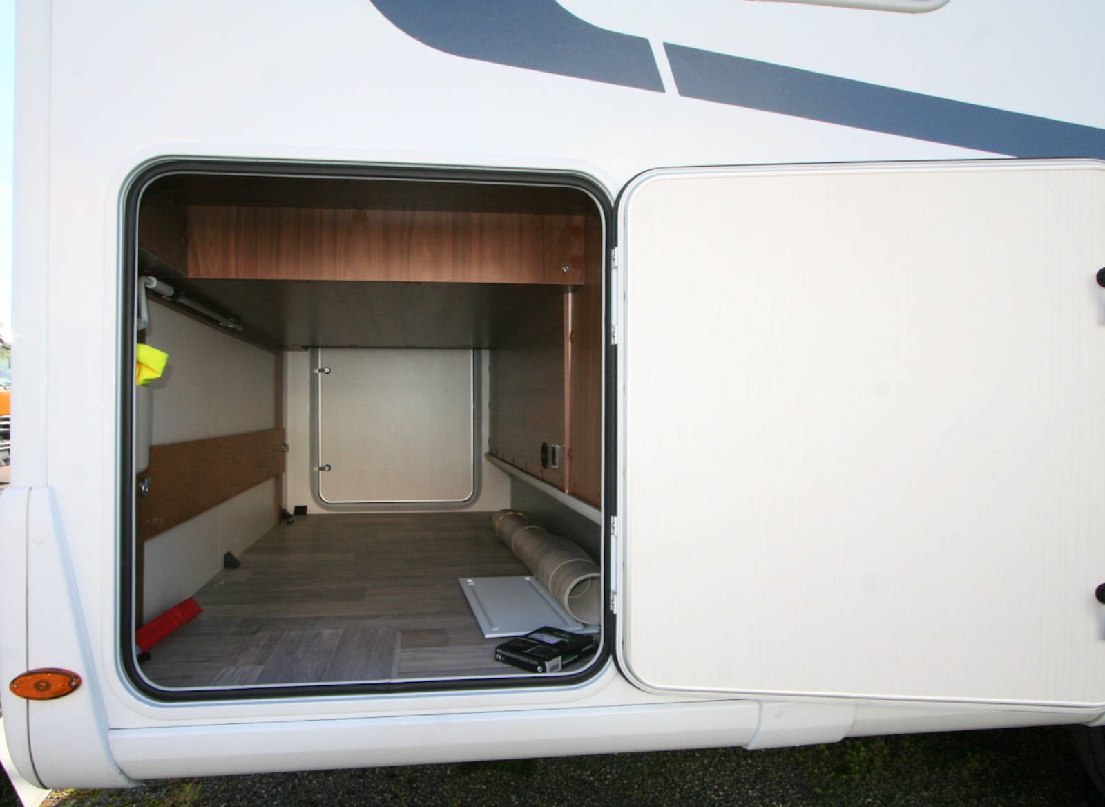 Achat Camping-car profilé occasion lit central, lit de pavillon, grande soute, Pilote P746 C essentiel, à Roques près Toulouse (31)