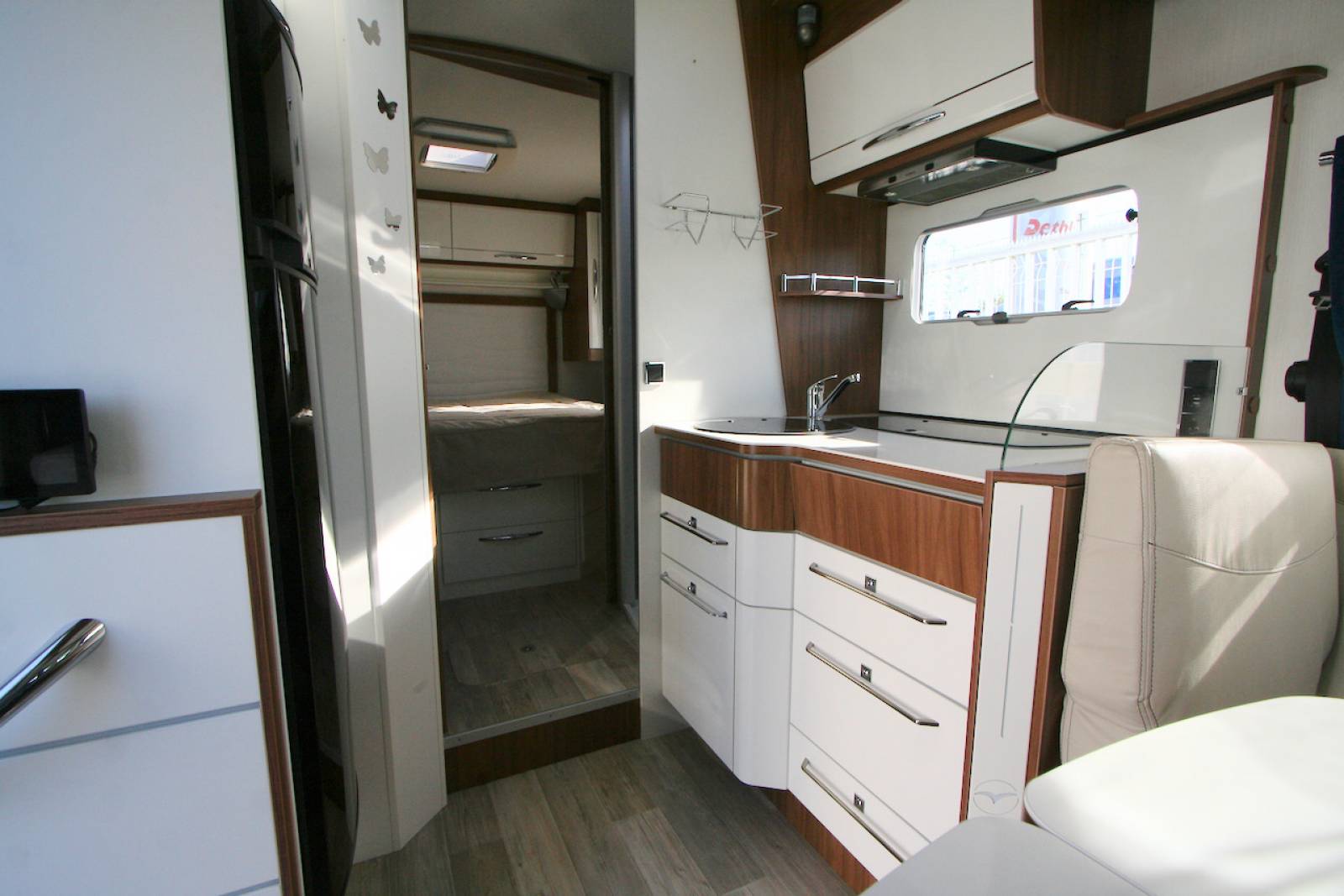 Vente Camping-car profilé occasion lit central, lit de pavillon, grande soute, Pilote P746 C essentiel, à Roques près Toulouse (31)