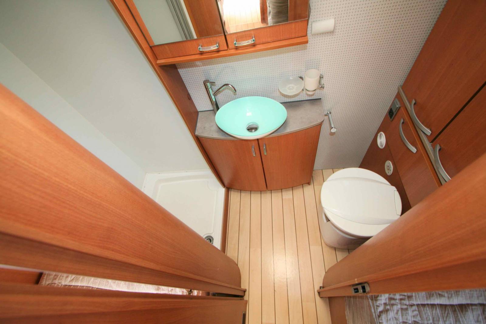 Achat Camping-car intégral d’occasion, lits jumeaux, 4 couchages, Pilote Référence G 741 LJR, à Roques proche de Toulouse (31)