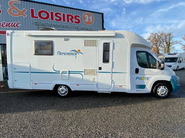 Vend Camping-car profilé occasion, lit central, Pilote référence P 730, à Roques proche de Toulouse (31)