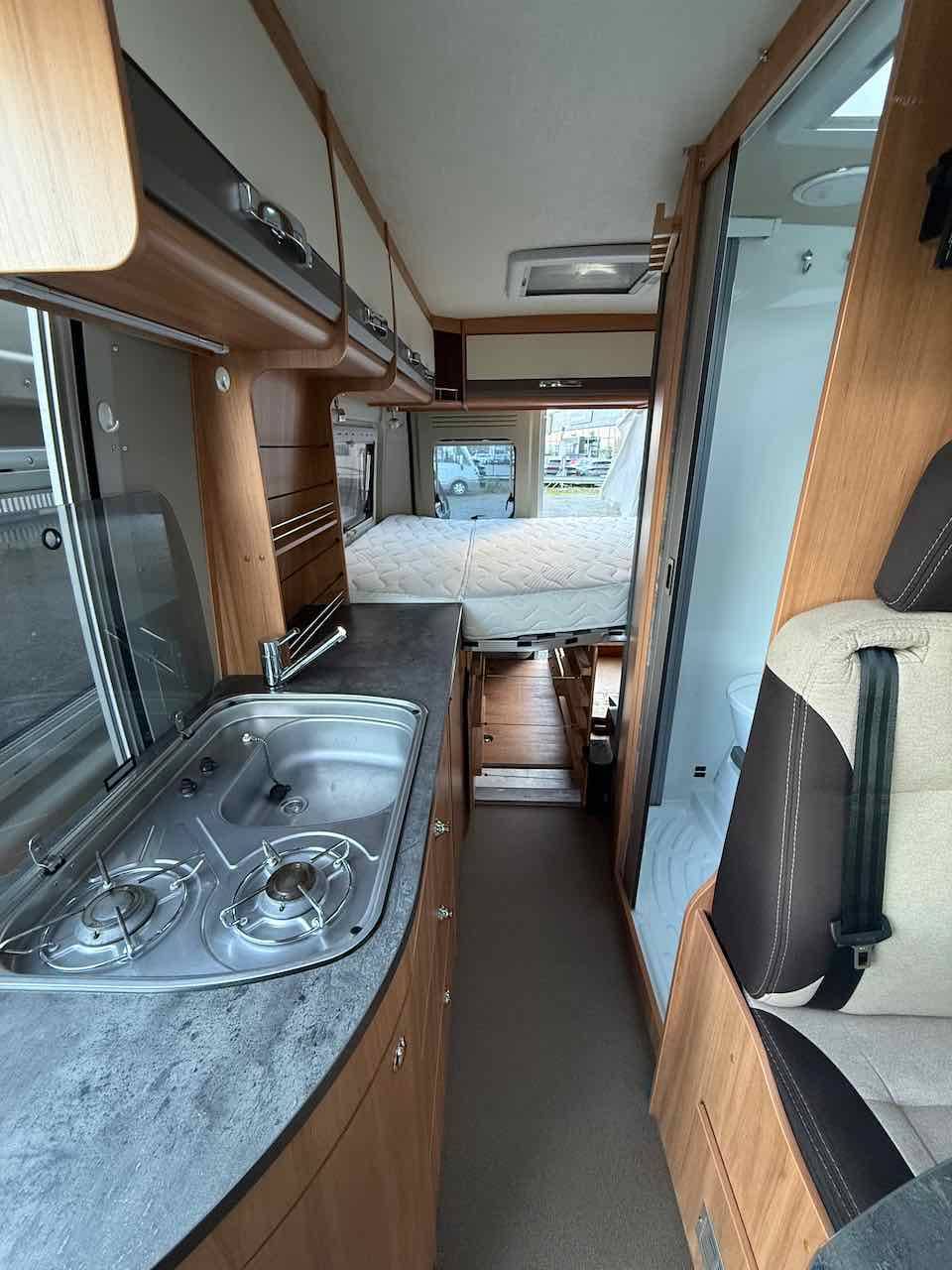 Vend Fourgon aménagé d'occasion moins de 6 m, parfaitement équipé, Possl Summit 600 plus, à Roques près Toulouse (31)