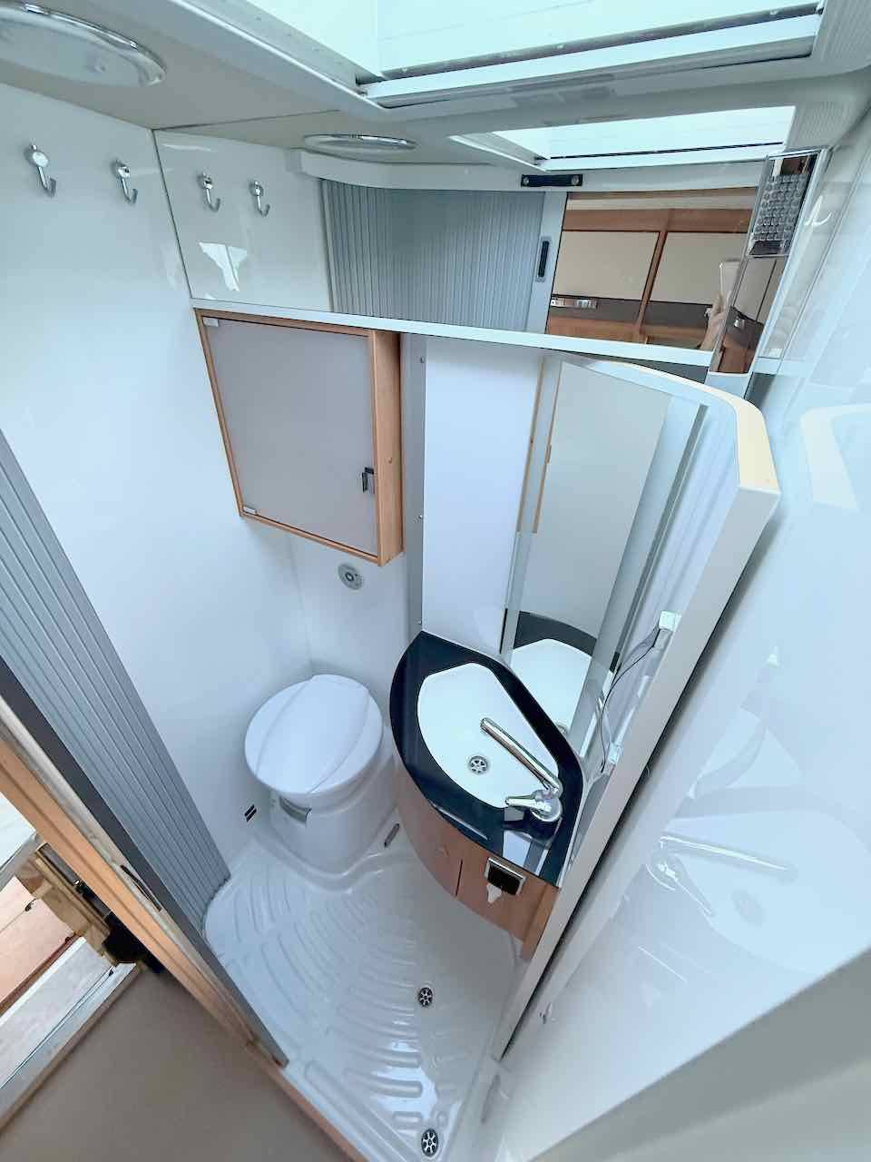 Achat Fourgon aménagé d'occasion moins de 6 m, parfaitement équipé, Possl Summit 600 plus, à Roques près Toulouse (31)