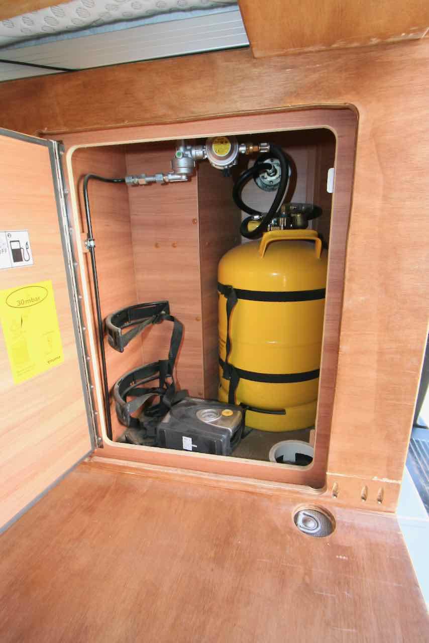 Fourgon aménagé d'occasion moins de 6 m, parfaitement équipé, Possl Summit 600 plus, à Roques près Toulouse (31)