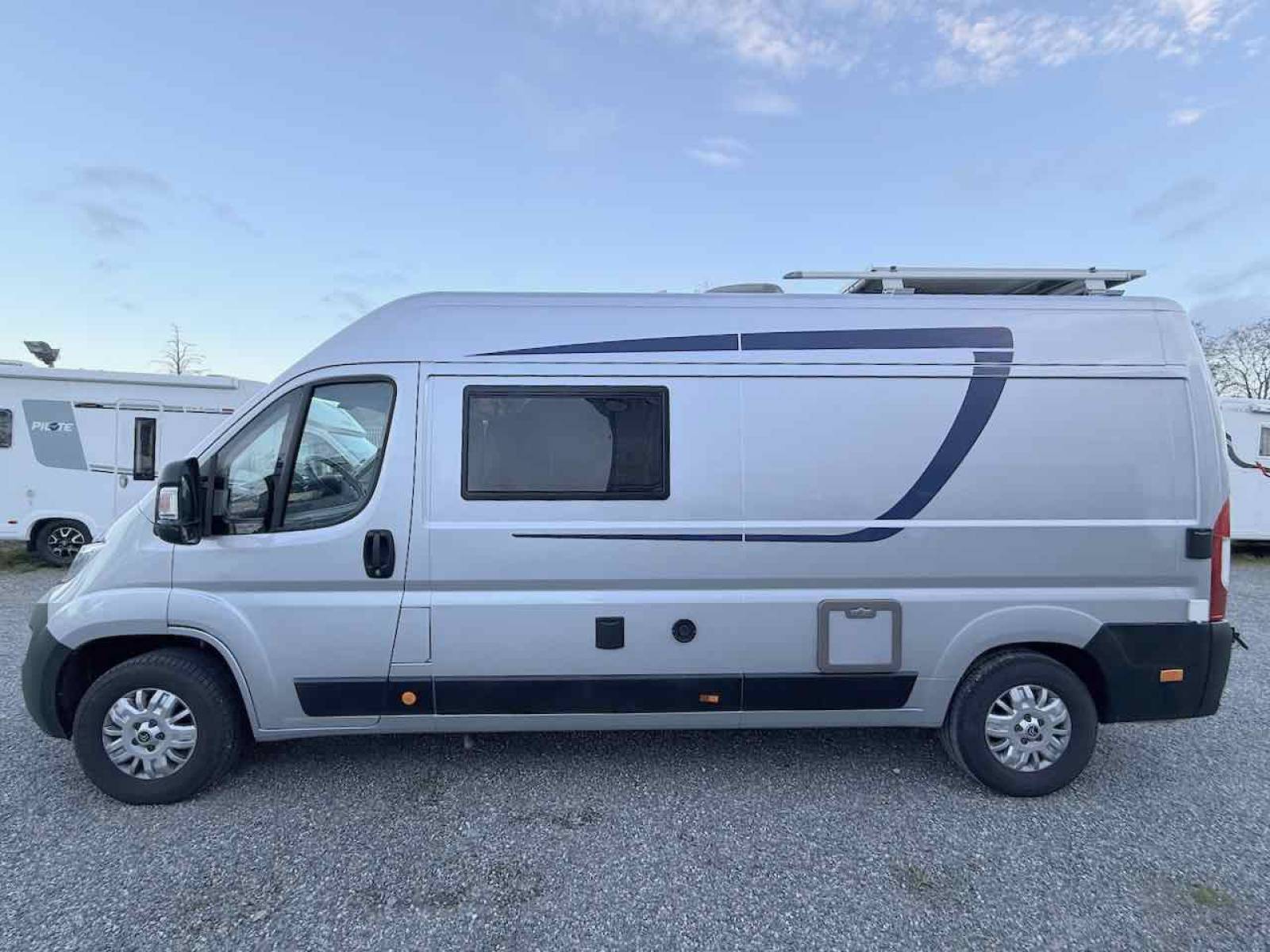 Achat Fourgon aménagé d'occasion moins de 6 m, parfaitement équipé, Possl Summit 600 plus, à Roques près Toulouse (31)