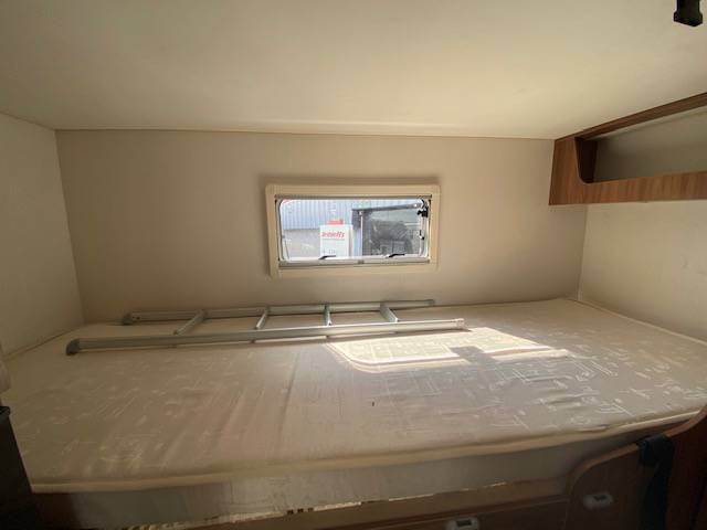 Achat Camping-car capucine occasion 6 places, presque neuf, double dînette, Pilote C 700 essentiel, à Roques proche de Toulouse (31)