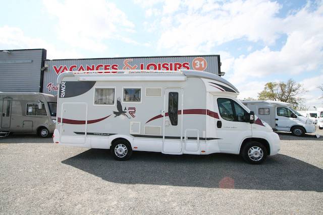 Camping-car profilé occasion, 5 places, 5 couchages, Rimor Europeo 69 Plus, à Roques proche Toulouse (31)