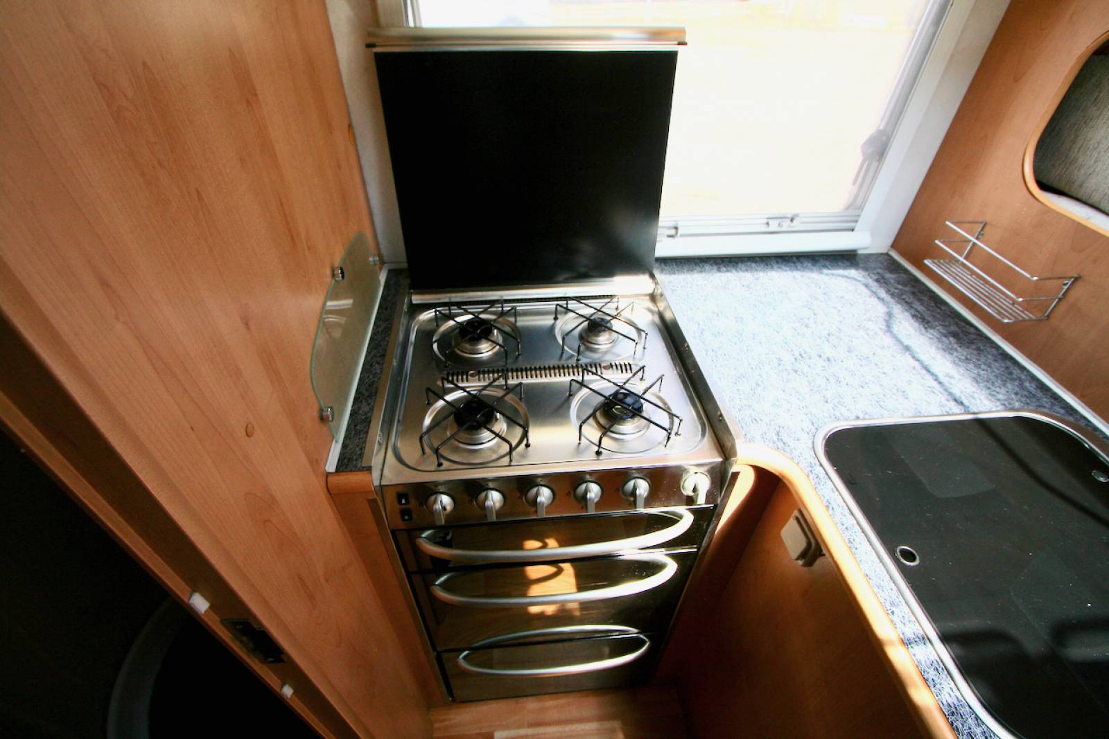 Vend Camping-car profilé occasion, lit sur soute, 5 places carte grise, 4 couchages, Mc Louis Tandy 670 G, à Roques, proche de Toulouse (31)