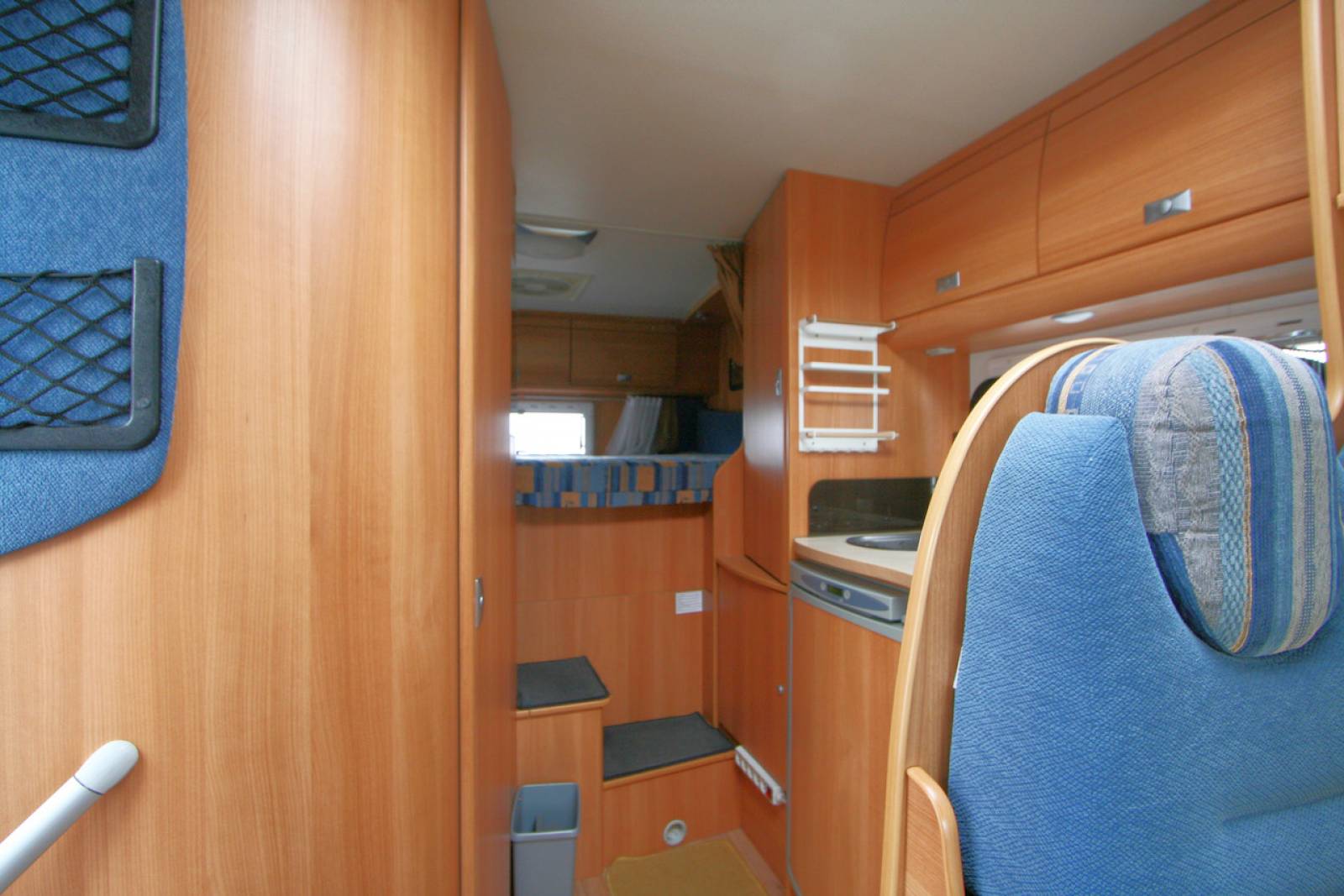 Vente Camping-car profilé d’occasion, grande soute, lit sur soute électrique, Challenger Mageo 115, à Roques proche de Toulouse (31)