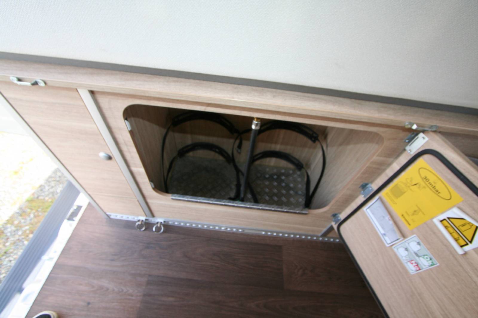 Vend Fourgon aménagé occasion, CrossOver, récent, moins de 6 m, 2 couchages, Hymercar Grand Canyon option CrossOver, à Roques, proche de Toulouse (31)