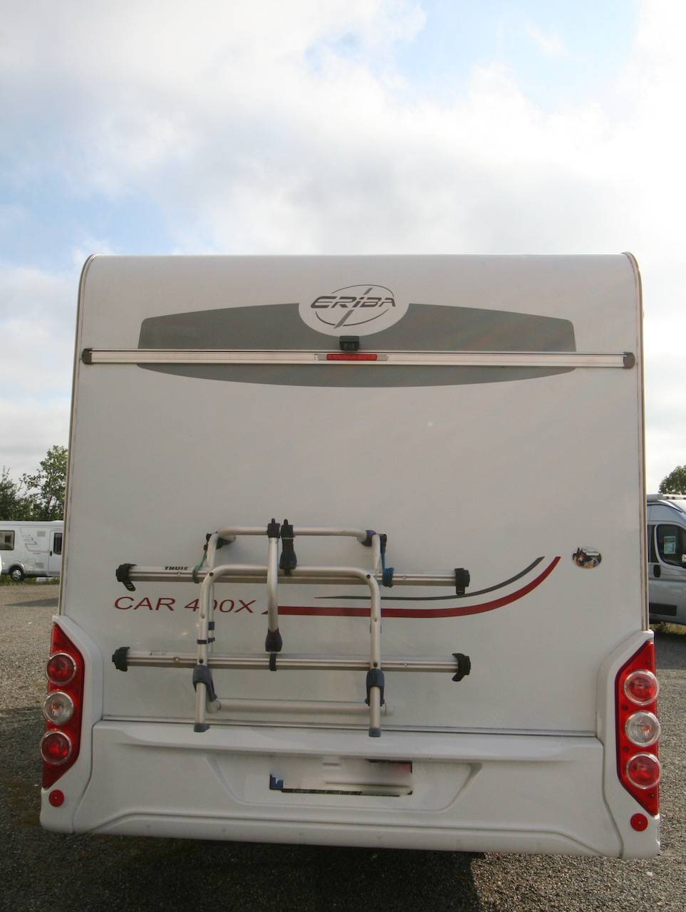 Camping-car profilé d’occasion, lit à la française, lit de pavillon, moins de 7 m, Eriba Car 400 X, à Roques, proche de Toulouse 31.