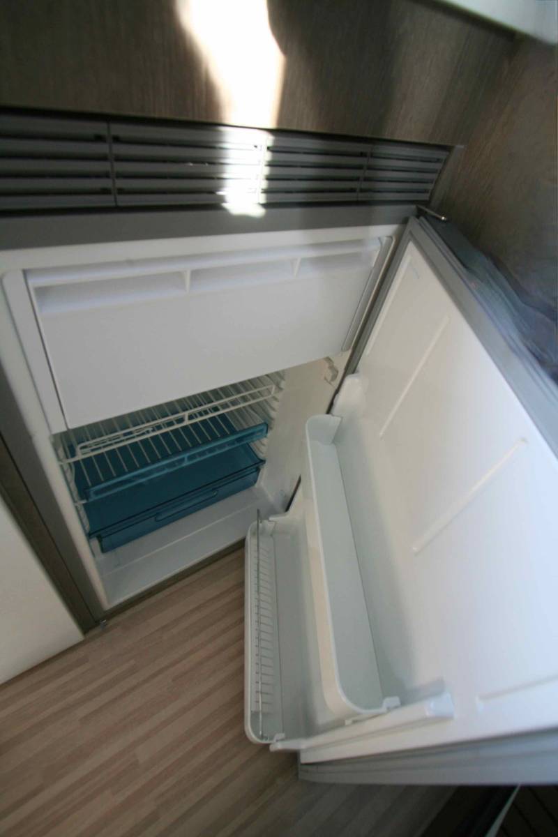 Fourgon d'occasion, 2 places, 3 couchages, moins de 6 m, Ranger 540, chez Vacances et Loisirs à Roques, proche de Toulouse (31)