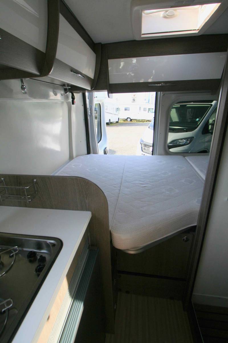 Achat Fourgon d'occasion, 2 places, 3 couchages, moins de 6 m, Ranger 540, chez Vacances et Loisirs à Roques, proche de Toulouse (31)