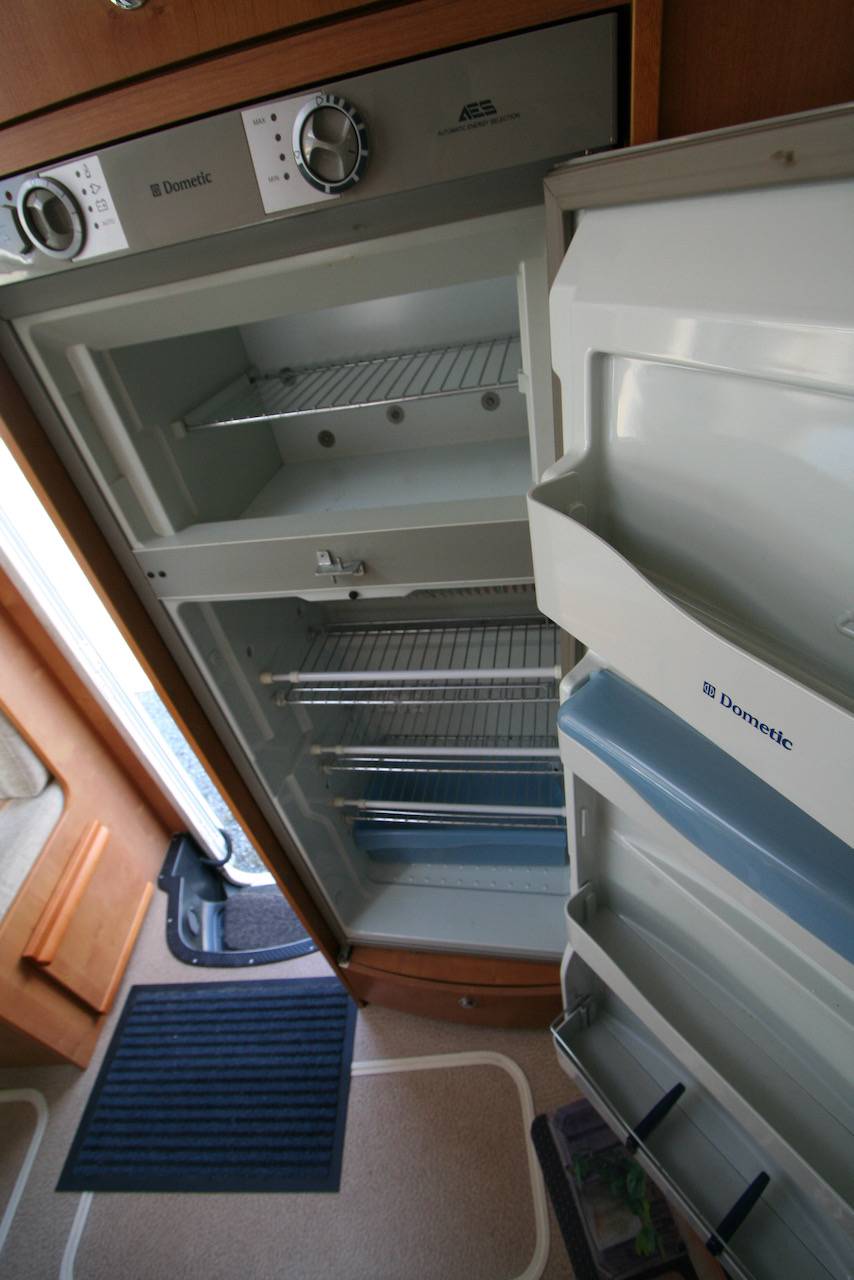 Camping-car profilé d’occasion, lit central, maxi-salon, 4 places, 3 couchages, Rapido Randonneur 7092D, à Roques sur Garonne proche de Toulouse (31)