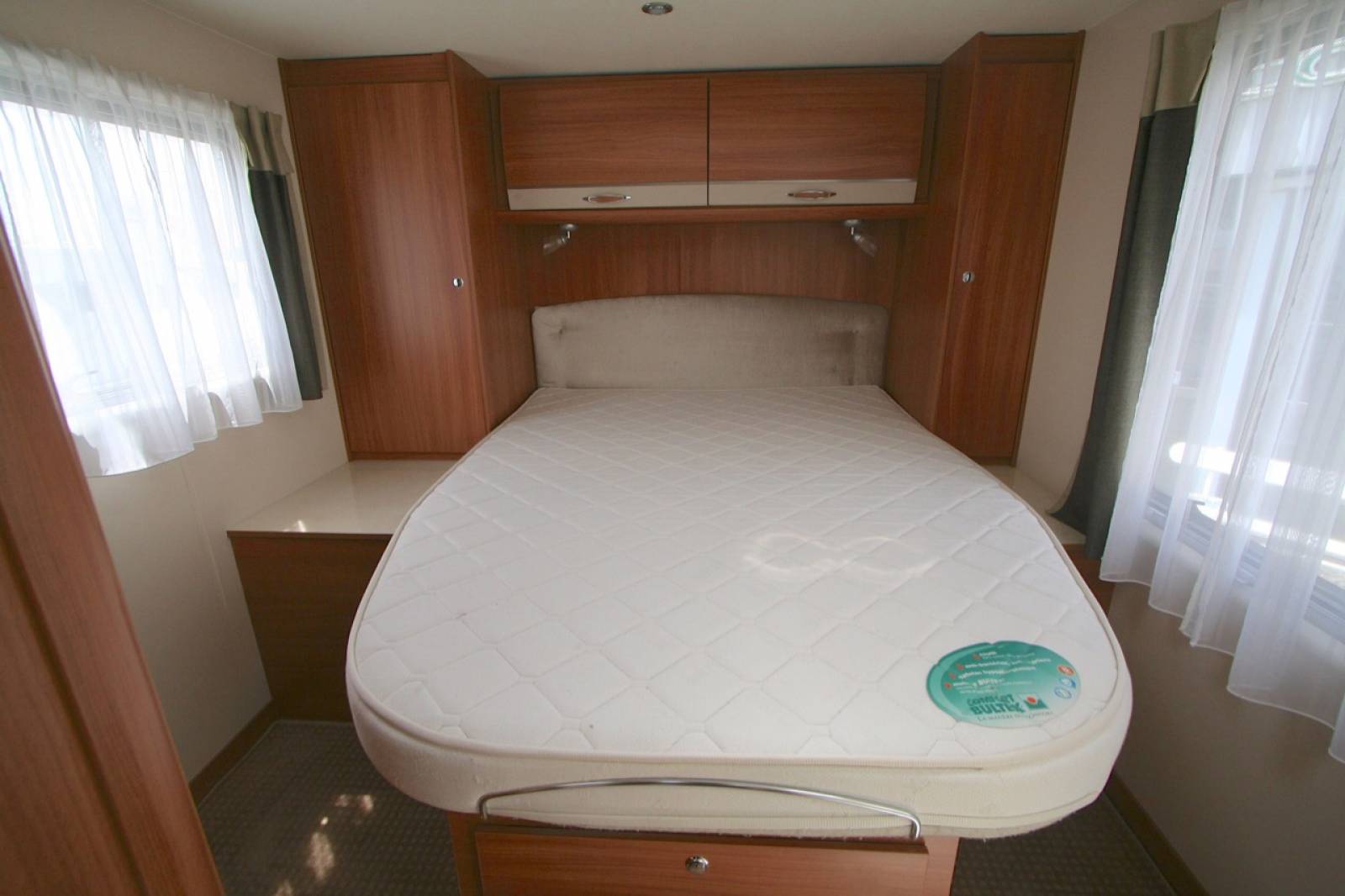 Vend Camping-car Rapido profilé d'occasion, lit central, 4 places,  Rapido 691 FF, à Roques, près de Toulouse Midi-Pyrénées