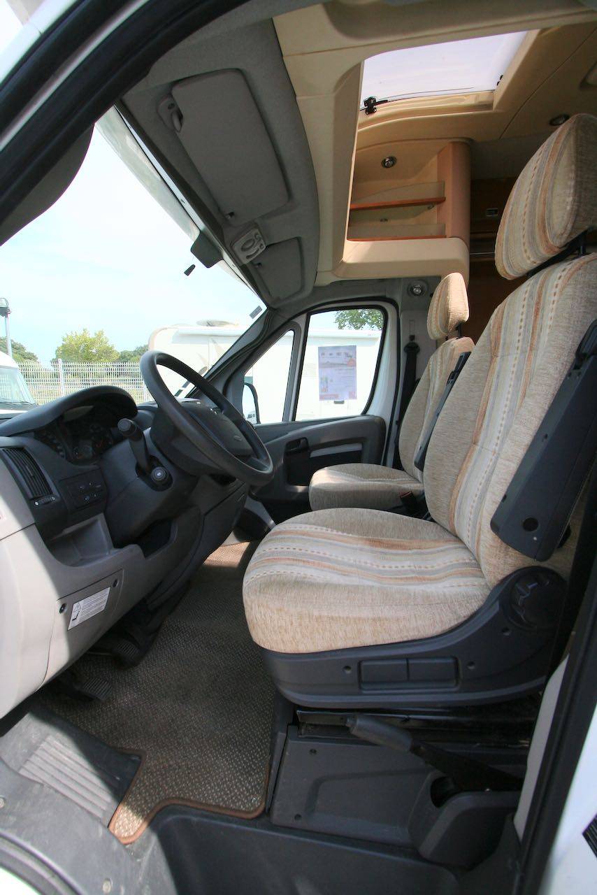 Vend Camping-car occasion profilé, lit sur soute, Rapido 7083 DC, à Roques proche de Toulouse (31)