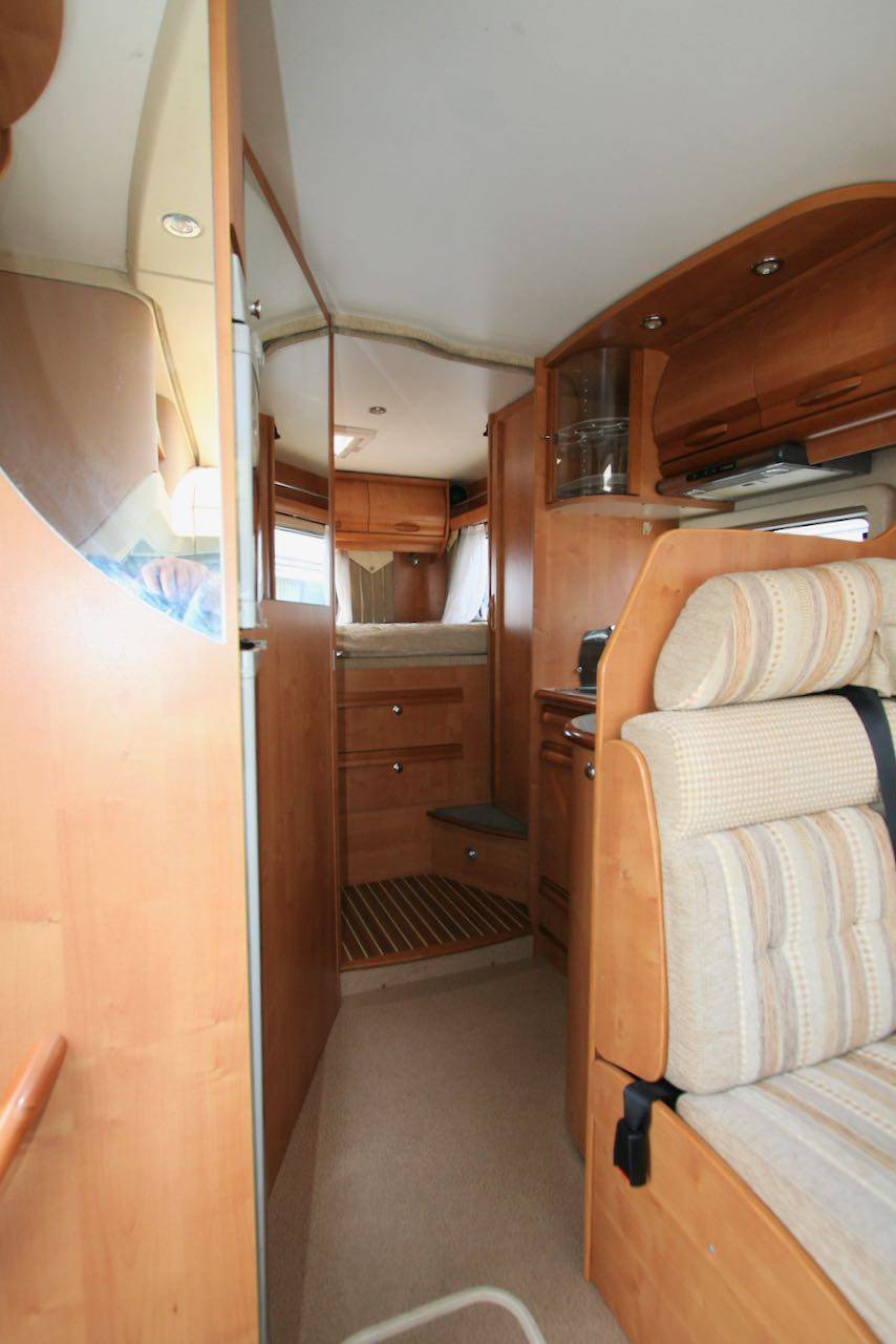 Camping-car occasion profilé, lit sur soute, Rapido 7083 DC, à Roques proche de Toulouse (31)