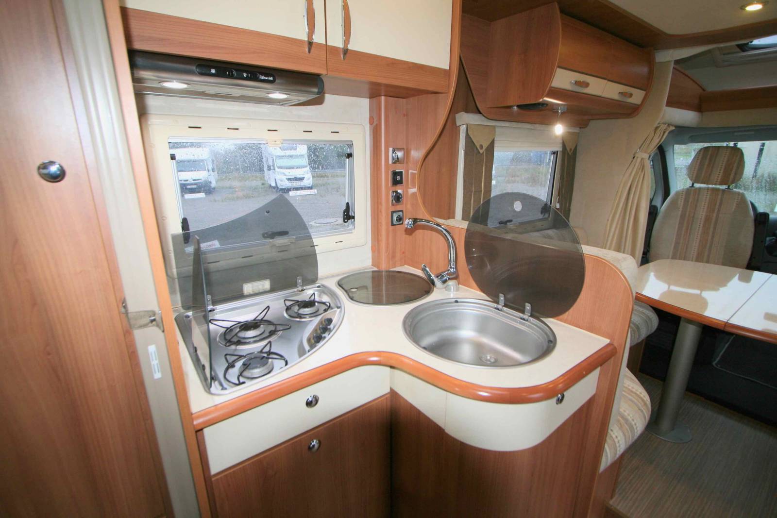 Achat Camping-car occasion profilé, lit à la française, lit de pavillon, Rapido 776 FF, à Roques proche de Toulouse (31)