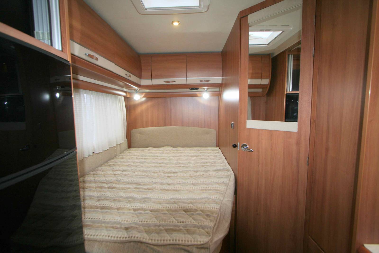 Vend Camping-car occasion profilé, lit à la française, lit de pavillon, Rapido 776 FF, à Roques proche de Toulouse (31)