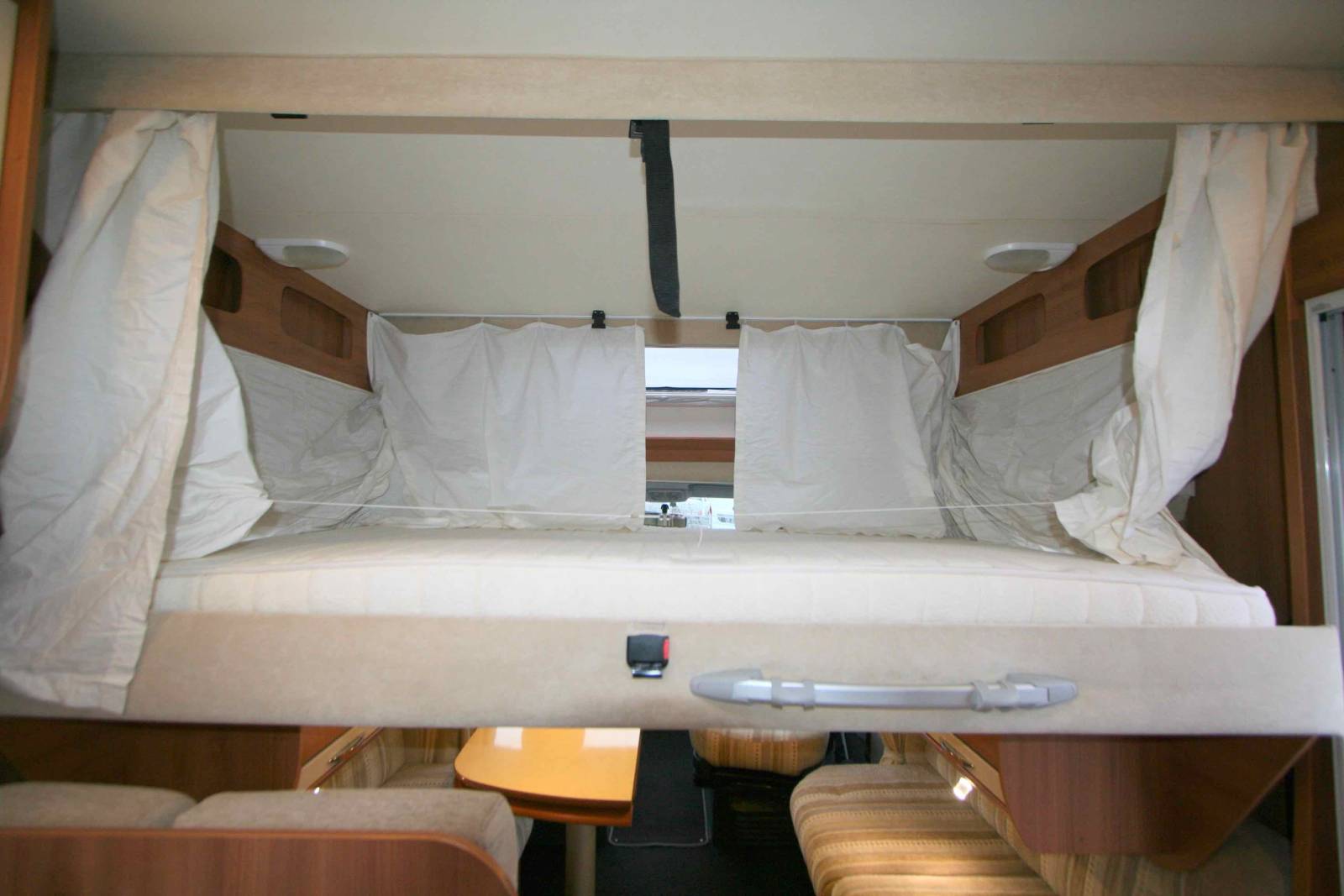 Vend Camping-car occasion profilé, lit à la française, lit de pavillon, Rapido 776 FF, à Roques proche de Toulouse (31)