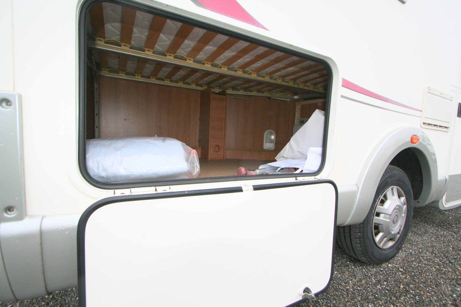 Vend Camping-car occasion profilé, lit à la française, lit de pavillon, Rapido 776 FF, à Roques proche de Toulouse (31)