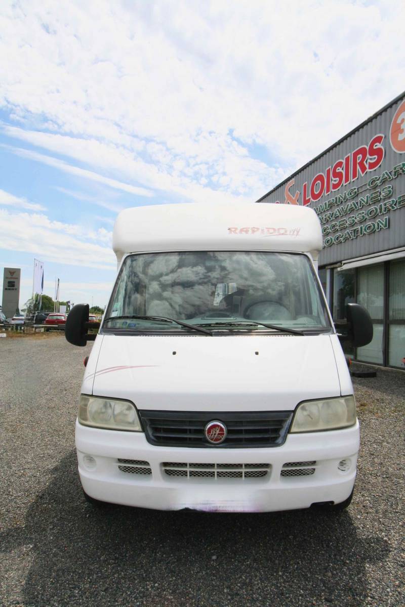 vend Camping-car Profilé Occasion, lit à la française, salon face à face, 4 couchages, Rapido 788C, à Roques proche de Toulouse (31)