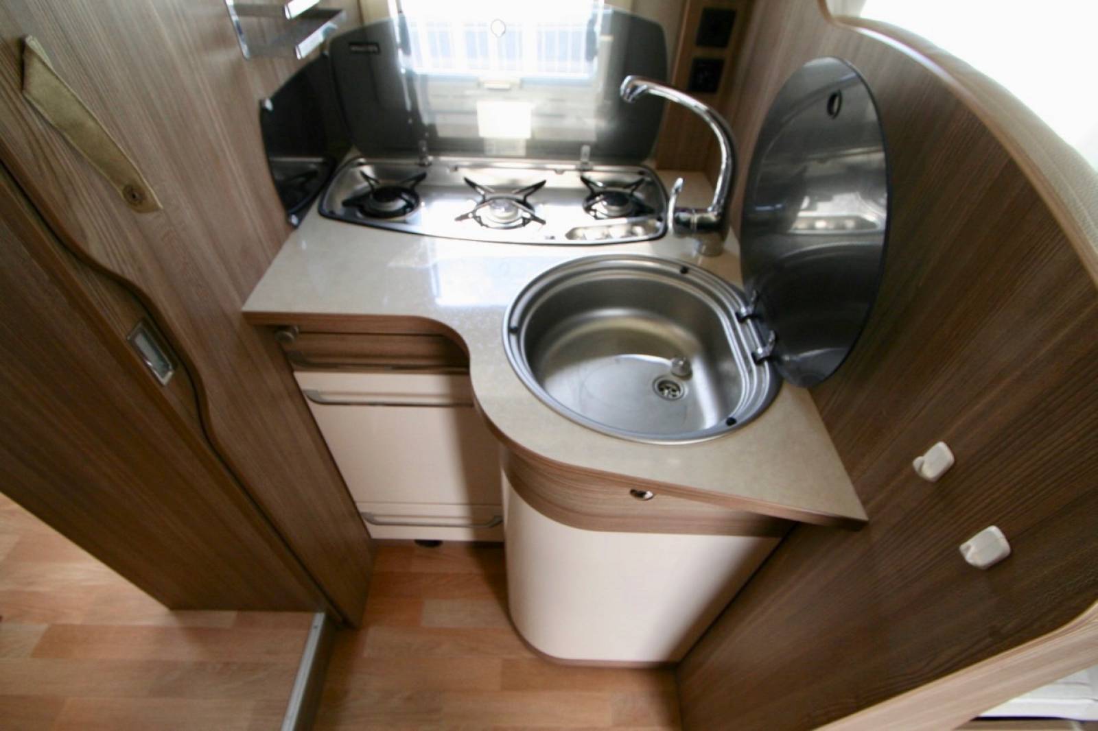 Achat Camping-car intégral d'occasion, moins de 7 m, lit central, Rapido 880 F, à Roques, proche Toulouse