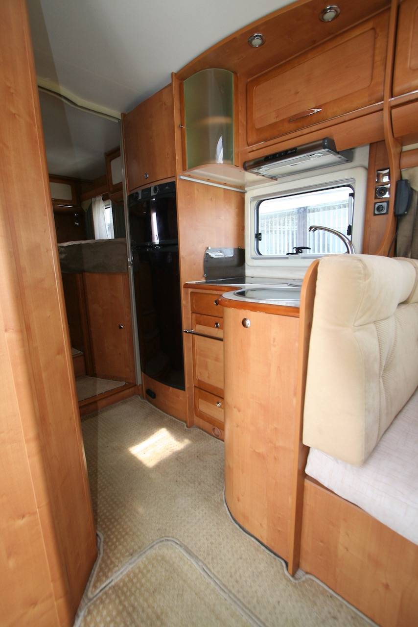 Achat Camping-car intégral occasion, poids lourd, lit jumeaux, 3,0L, boîte auto, Rapido 966F, à Roques proche Toulouse (31)