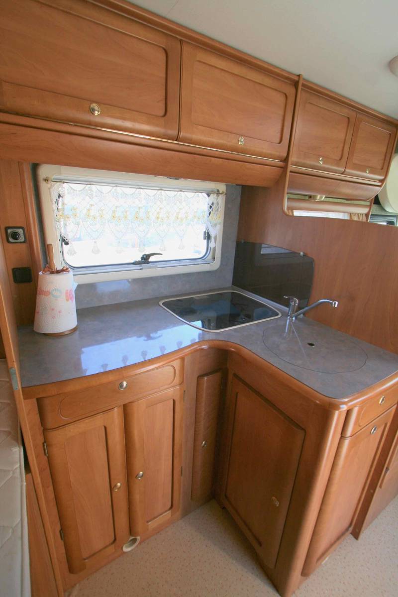 Achat Camping-car intégral occasion, moins de 7m, lit à la française, Rapido 985F, à Roques proche de Toulouse (31)