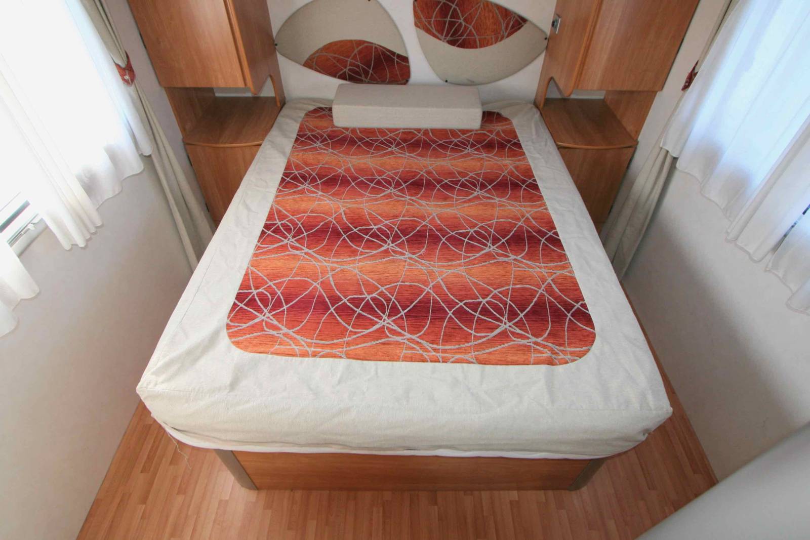 Camping-car profilé d’occasion, lit central, 3 couchages, Rimor Katamarano 69P, à Roques proche de Toulouse (31)