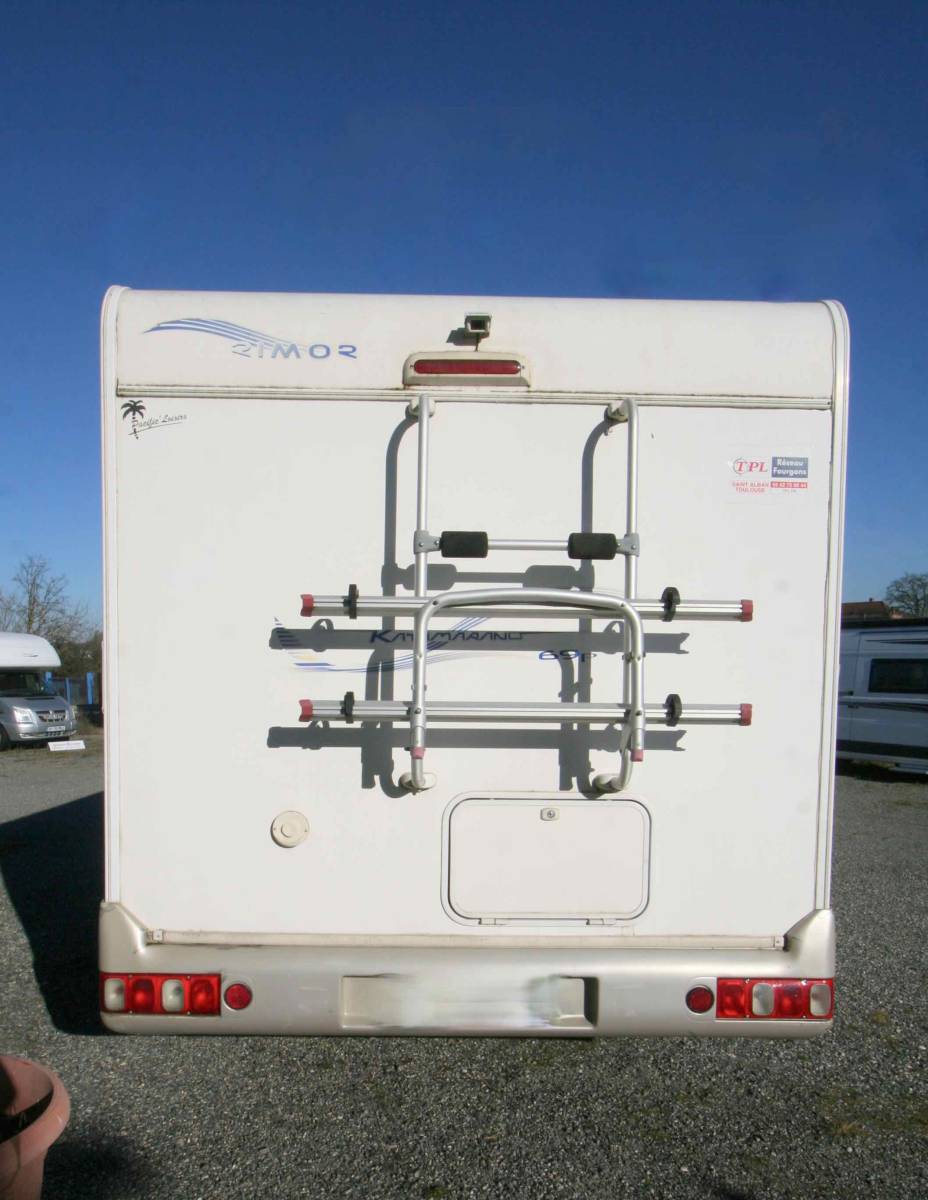 Achat Camping-car profilé d’occasion, lit central, 3 couchages, Rimor Katamarano 69P, à Roques proche de Toulouse (31)