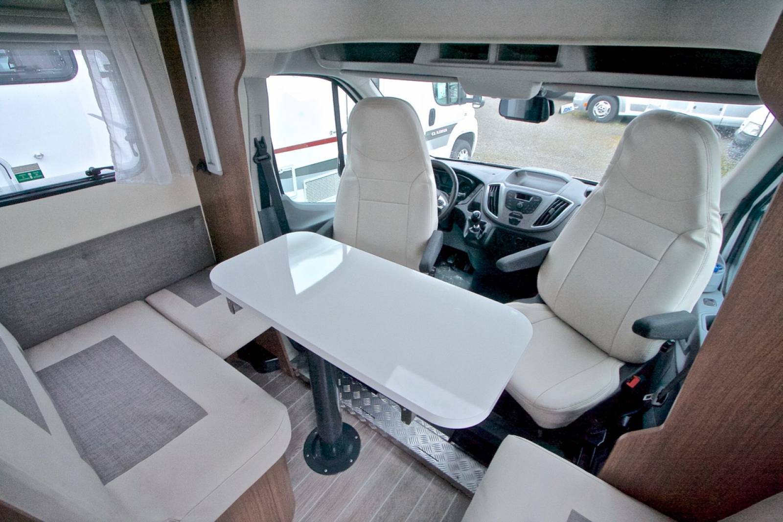 Achat Camping-car profilé d'occasion lit central, 4 couchages, Roller team Kronos 263 TL, à Roques près Toulouse (31)