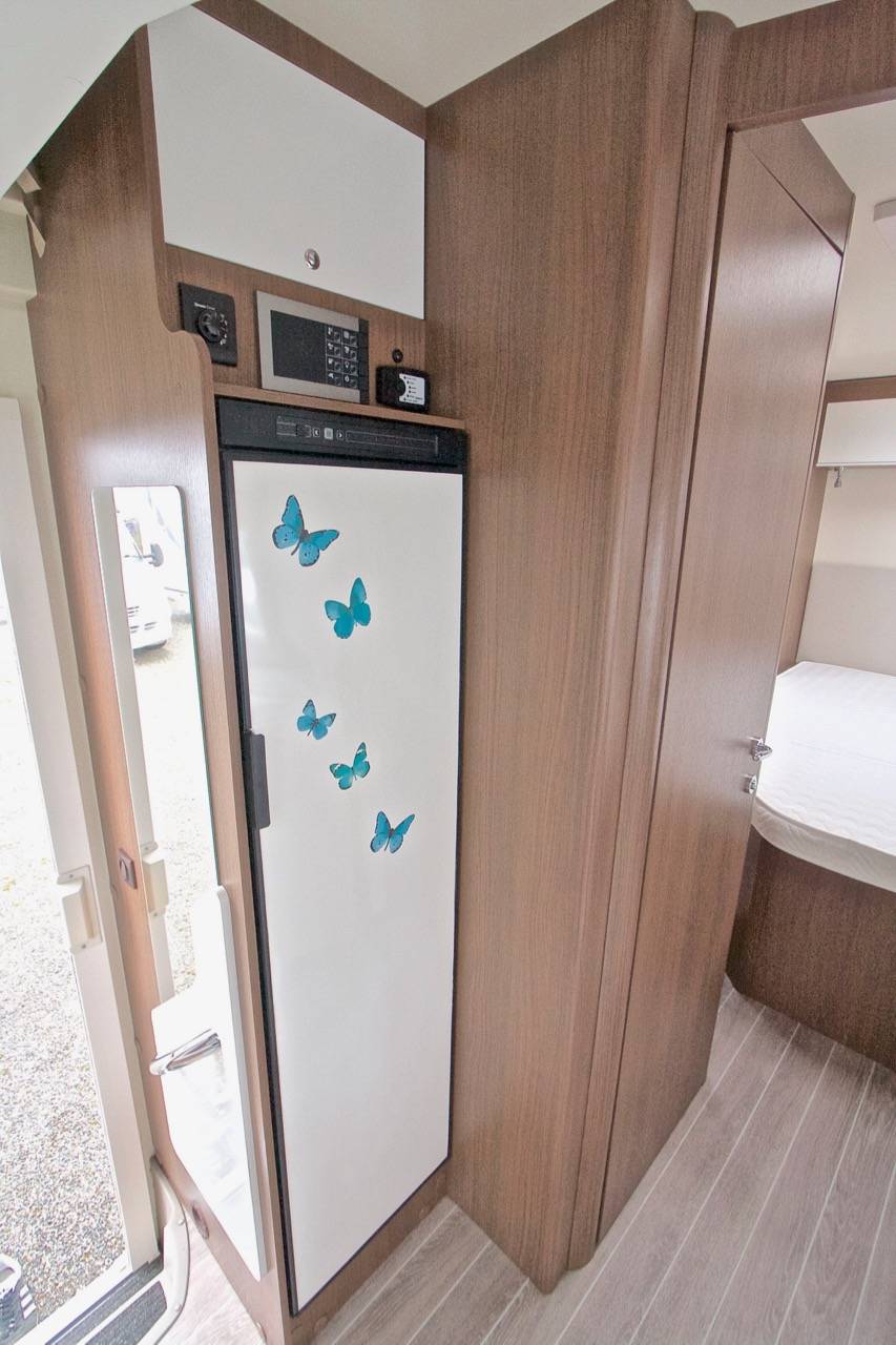 Achat Camping-car profilé d'occasion lit central, 4 couchages, Roller team Kronos 263 TL, à Roques près Toulouse (31)