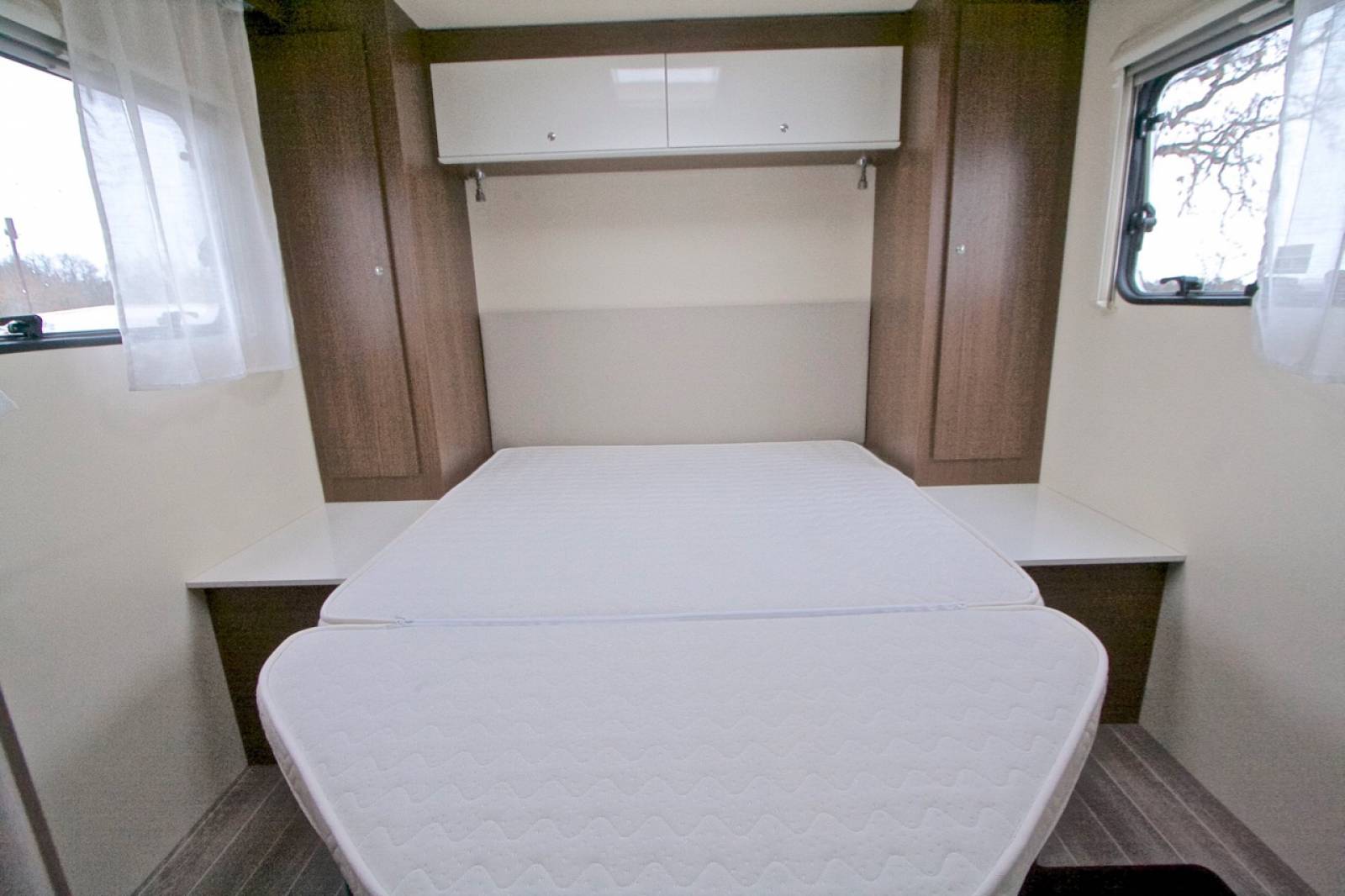 Camping-car profilé d'occasion lit central, 4 couchages, Roller team Kronos 263 TL, à Roques près Toulouse (31)