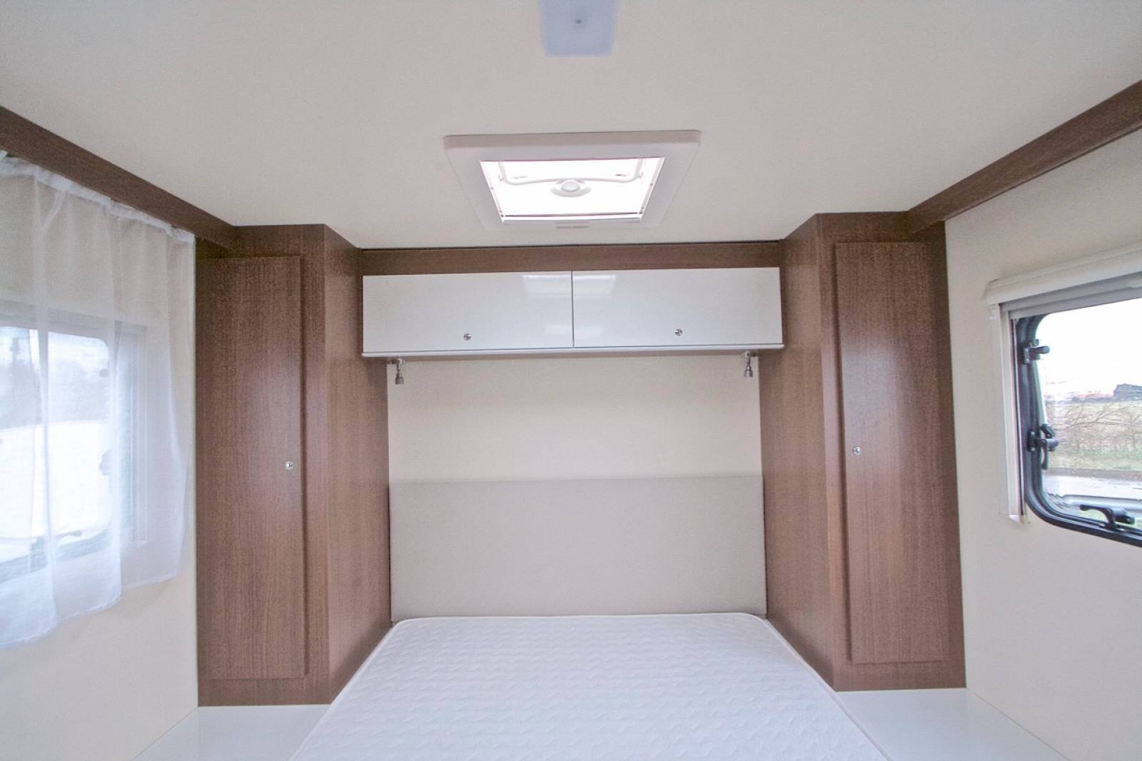 Achat Camping-car profilé d'occasion lit central, 4 couchages, Roller team Kronos 263 TL, à Roques près Toulouse (31)