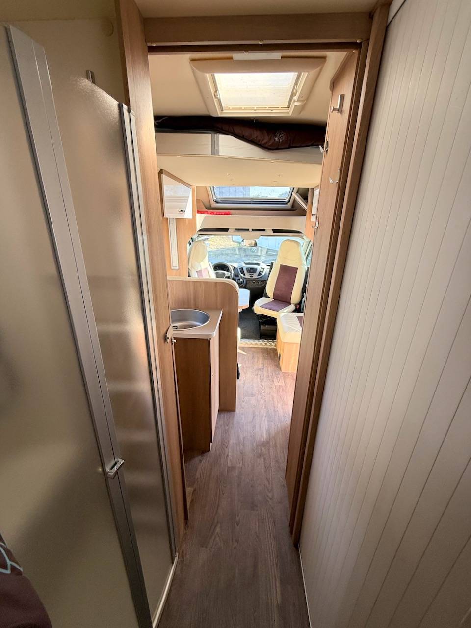 Camping-car profilé occasion, lits jumeaux, lit de pavillon, 5 places carte grise et couchages, Roller team Kronos 284 TL, à Roques proche de Toulouse (31)