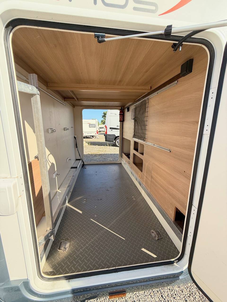 Vend Camping-car profilé occasion, lits jumeaux, lit de pavillon, 5 places carte grise et couchages, Roller team Kronos 284 TL, à Roques proche de Toulouse (31)