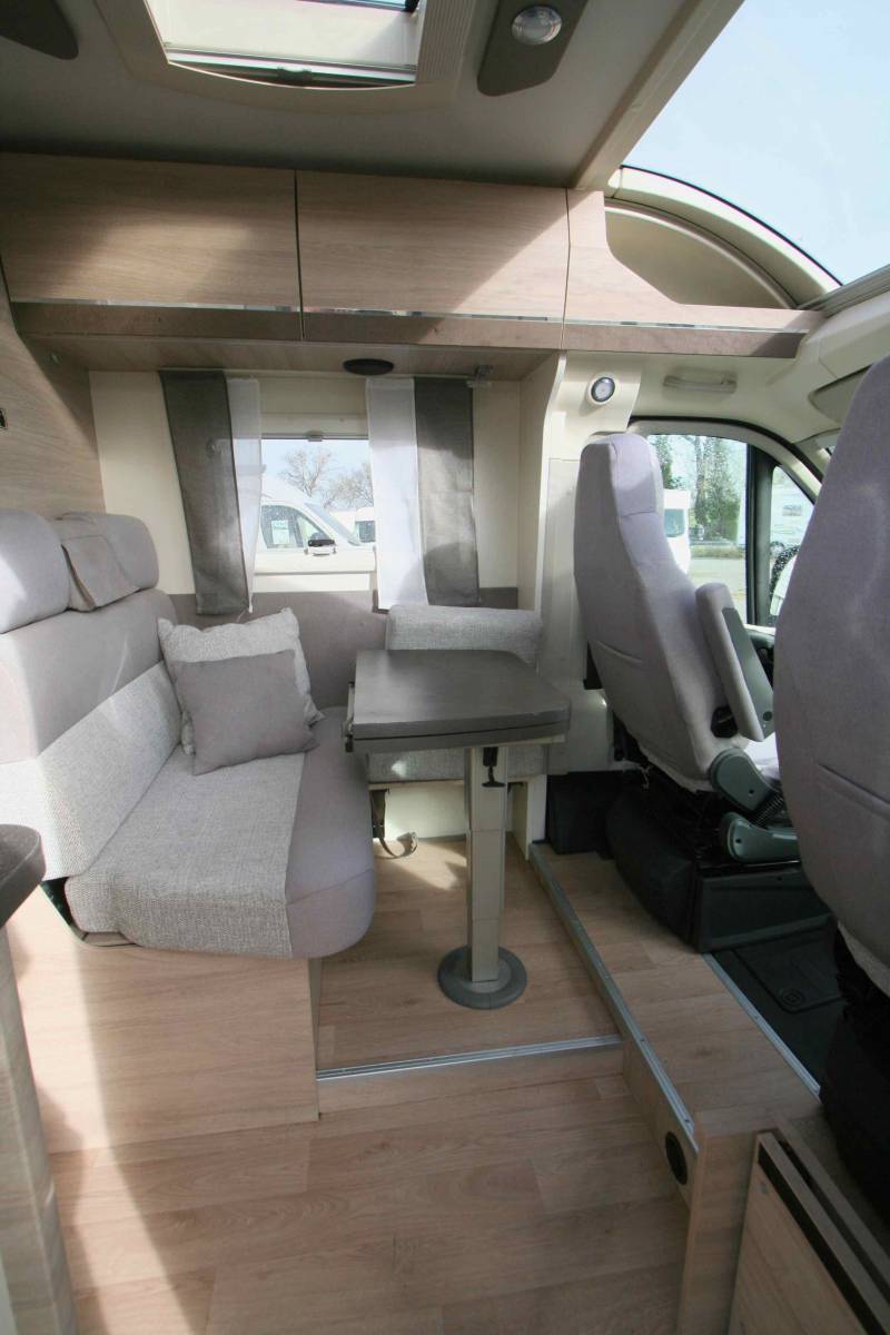 Achat Camping-car profilé d'occasion, récent, lit à la française,  moins de 6 m, Rapido C56, à Roques près Toulouse (31)