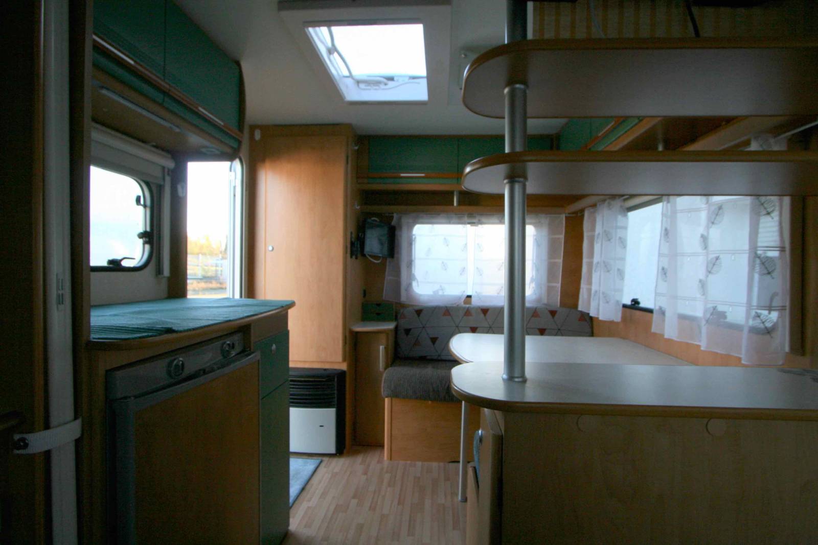 Caravane occasion 4 couchages, lit à la française, Sterckeman 400 CP Evolution Confort, proche de Toulouse (31)