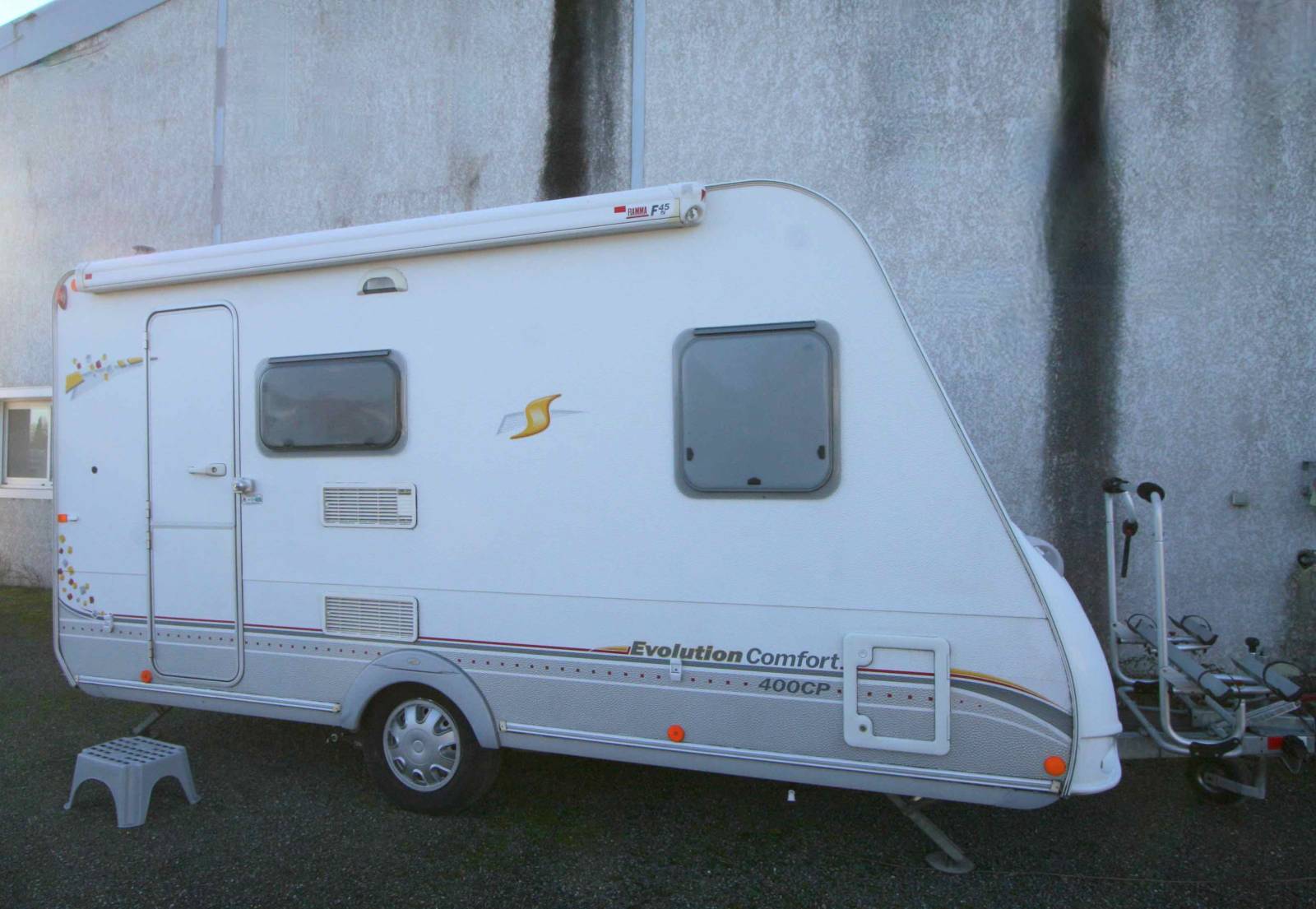Caravane occasion 4 couchages, lit à la française, Sterckeman 400 CP Evolution Confort, proche de Toulouse (31)