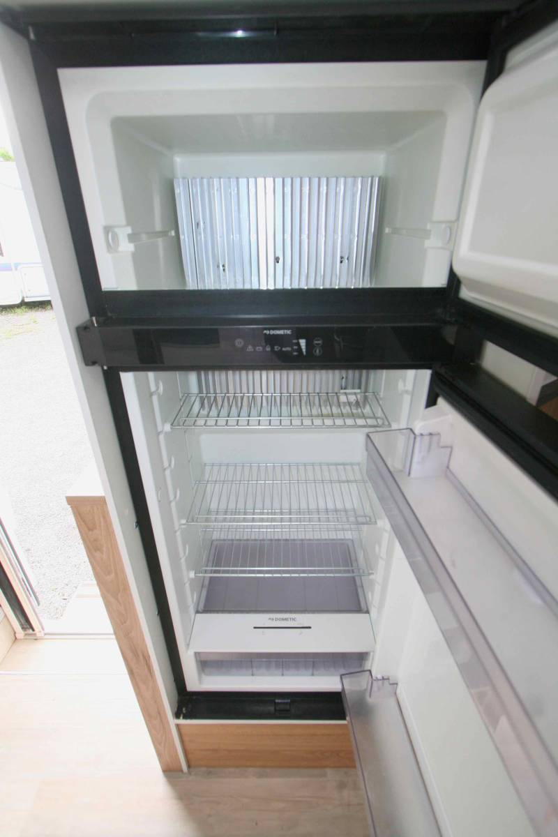 Vend Camping-car profilé occasion, Maxi salon face à face ,4 places, Bavaria T696D, 7m, à Roques, proche de Toulouse (31)