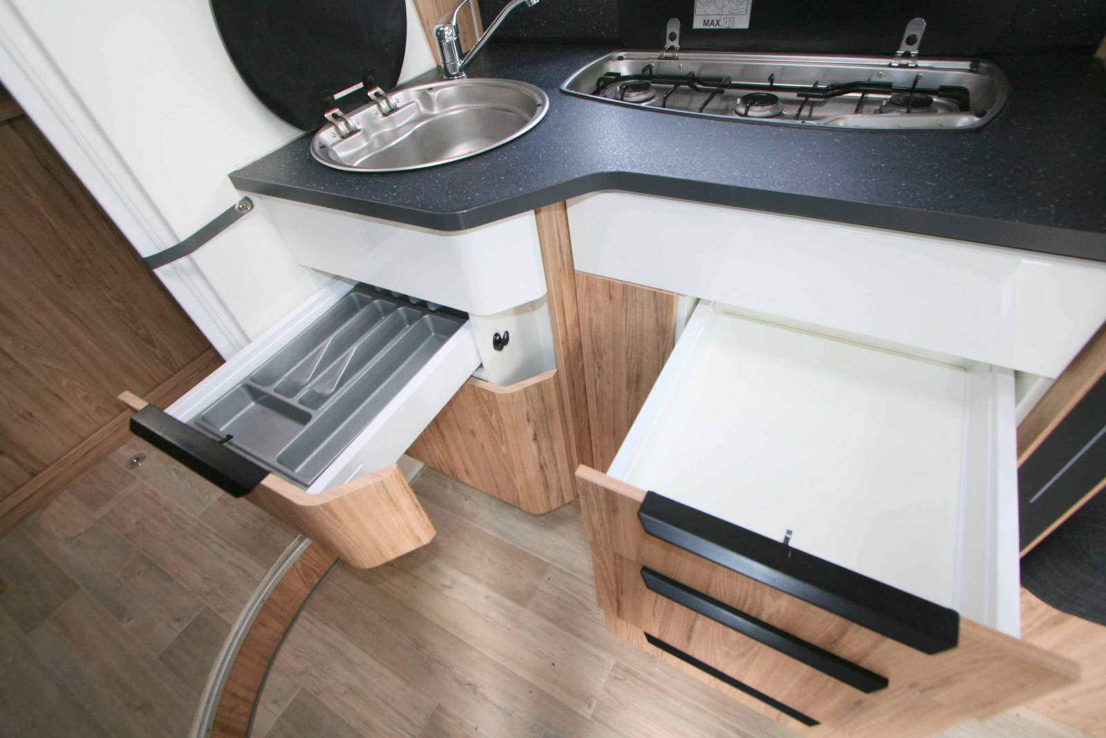 Achat Camping-car profilé occasion, Maxi salon face à face ,4 places, Bavaria T696D, 7m, à Roques, proche de Toulouse (31)