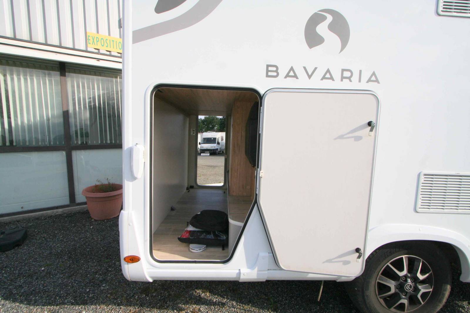 Achat Camping-car profilé occasion, Maxi salon face à face ,4 places, Bavaria T696D, 7m, à Roques, proche de Toulouse (31)