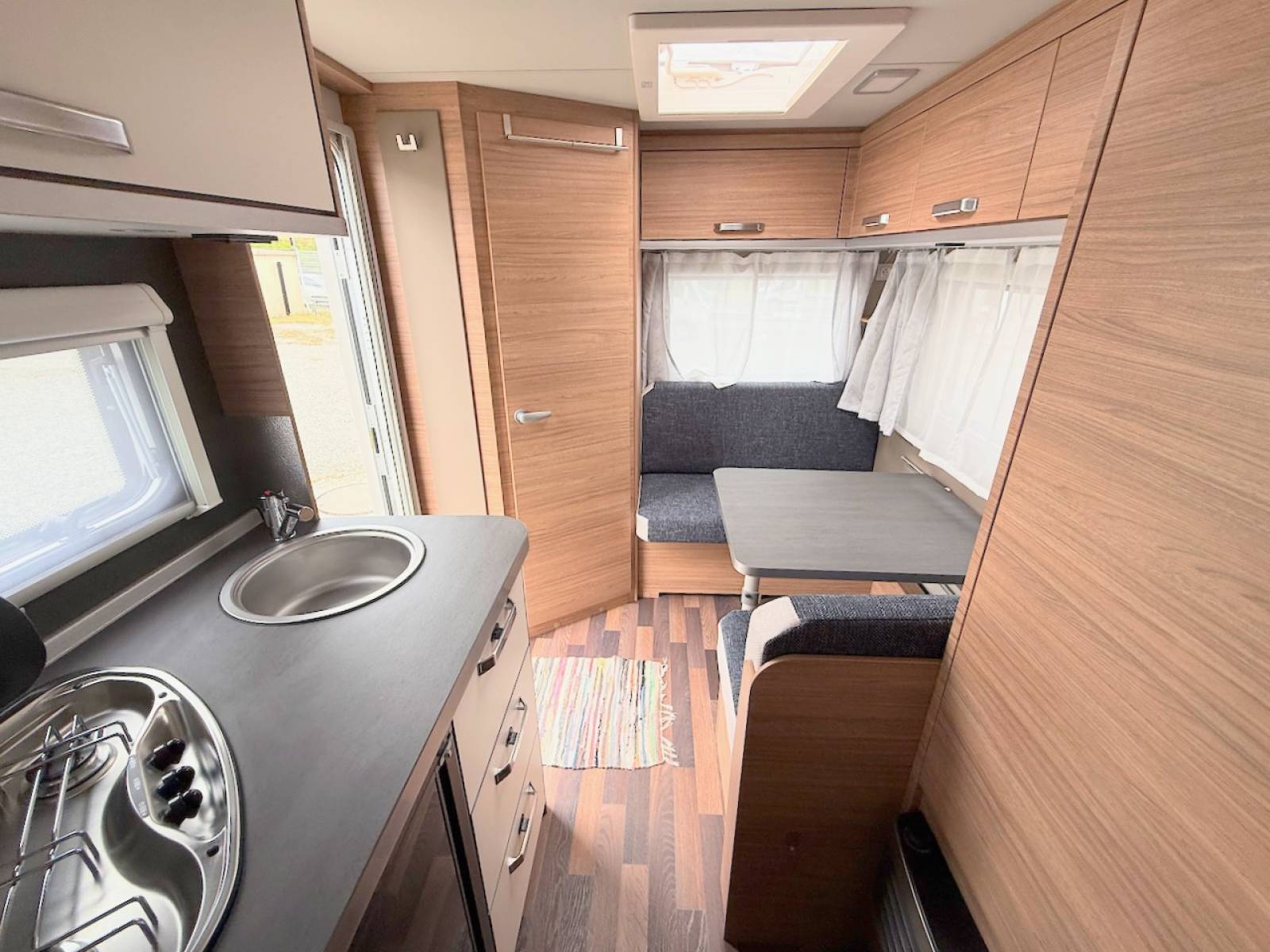 Vend Caravane Occasion, lit transversal, 4 places, 4,70 m, Weinsberg CaraOne 390 QD, à Roques proche de Toulouse (31)