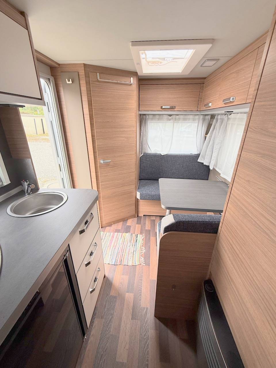 Achat Caravane Occasion, lit transversal, 4 places, 4,70 m, Weinsberg CaraOne 390 QD, à Roques proche de Toulouse (31)