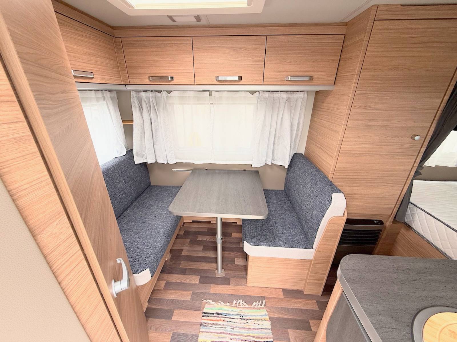 Vend Caravane Occasion, lit transversal, 4 places, 4,70 m, Weinsberg CaraOne 390 QD, à Roques proche de Toulouse (31)