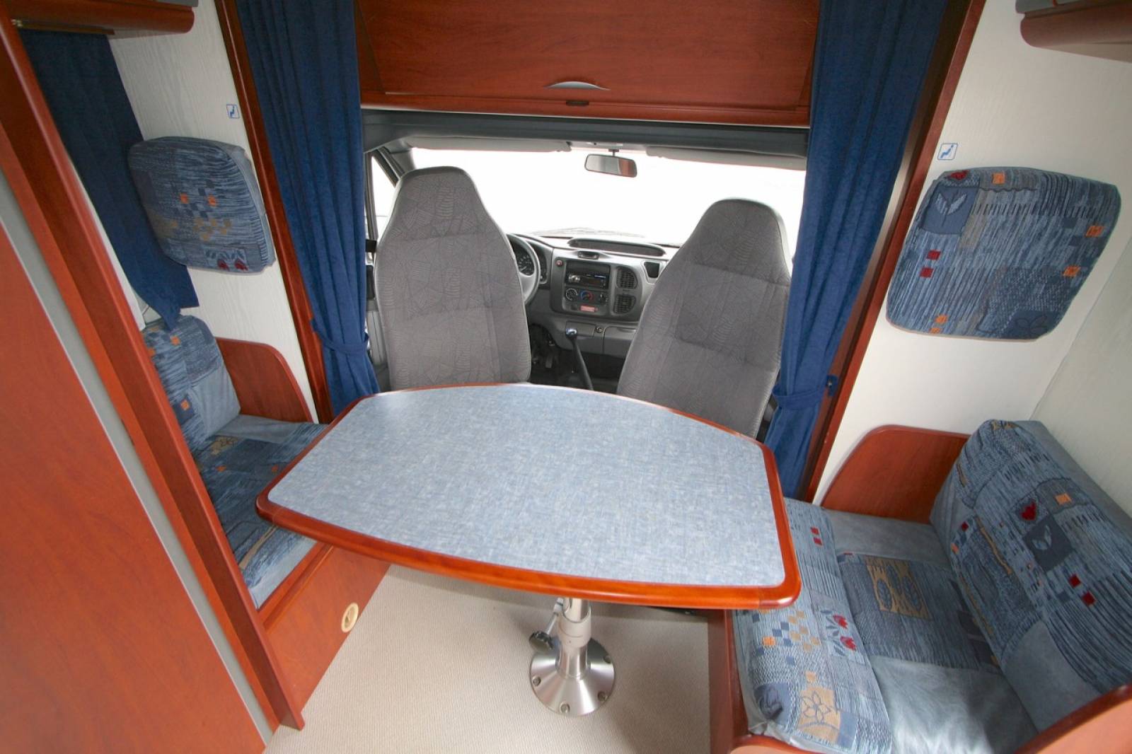 petit camping-car profile autostar amical 2006 roques, toulouse (31)